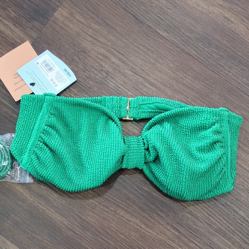 Women's Pucker Green Textured Tab-fromt  Bandeau Bikini Top-shade & Shore=S(4-6)